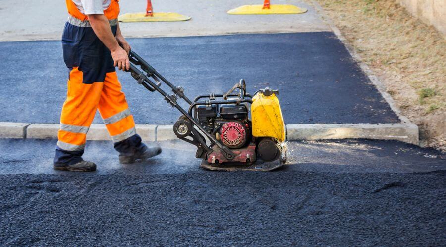 Professional gutter cleaning in Owendale, MI
